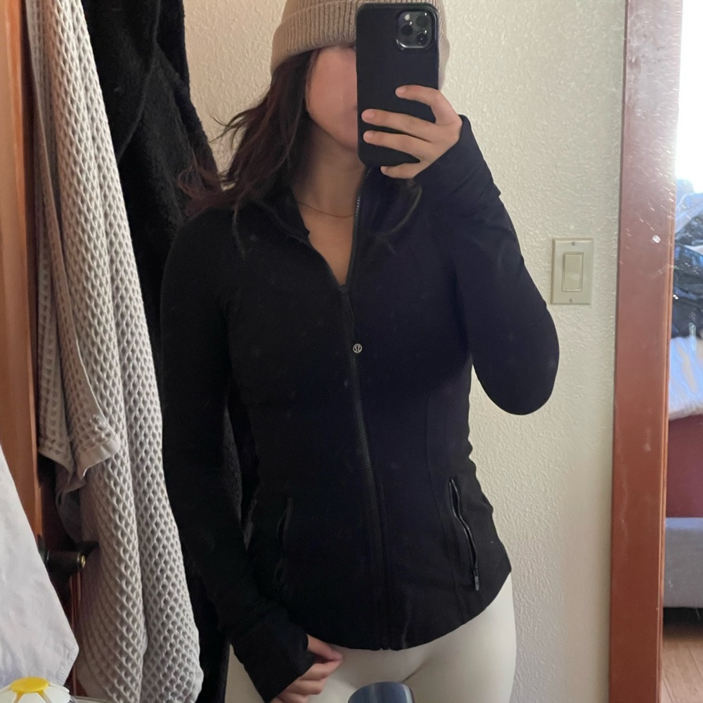 Black lululemon zip up